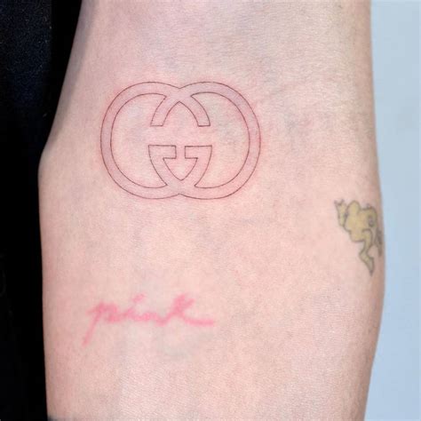 gucci gloves tattoo|unique Gucci tattoos.